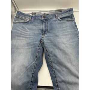 Brax Jeans Chuck Modern Fit 39 28 Medium Wash Faded Denim Hi Flex